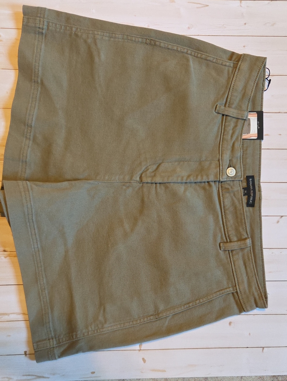 Banana Republic Olive Green Women's Jean Shorts